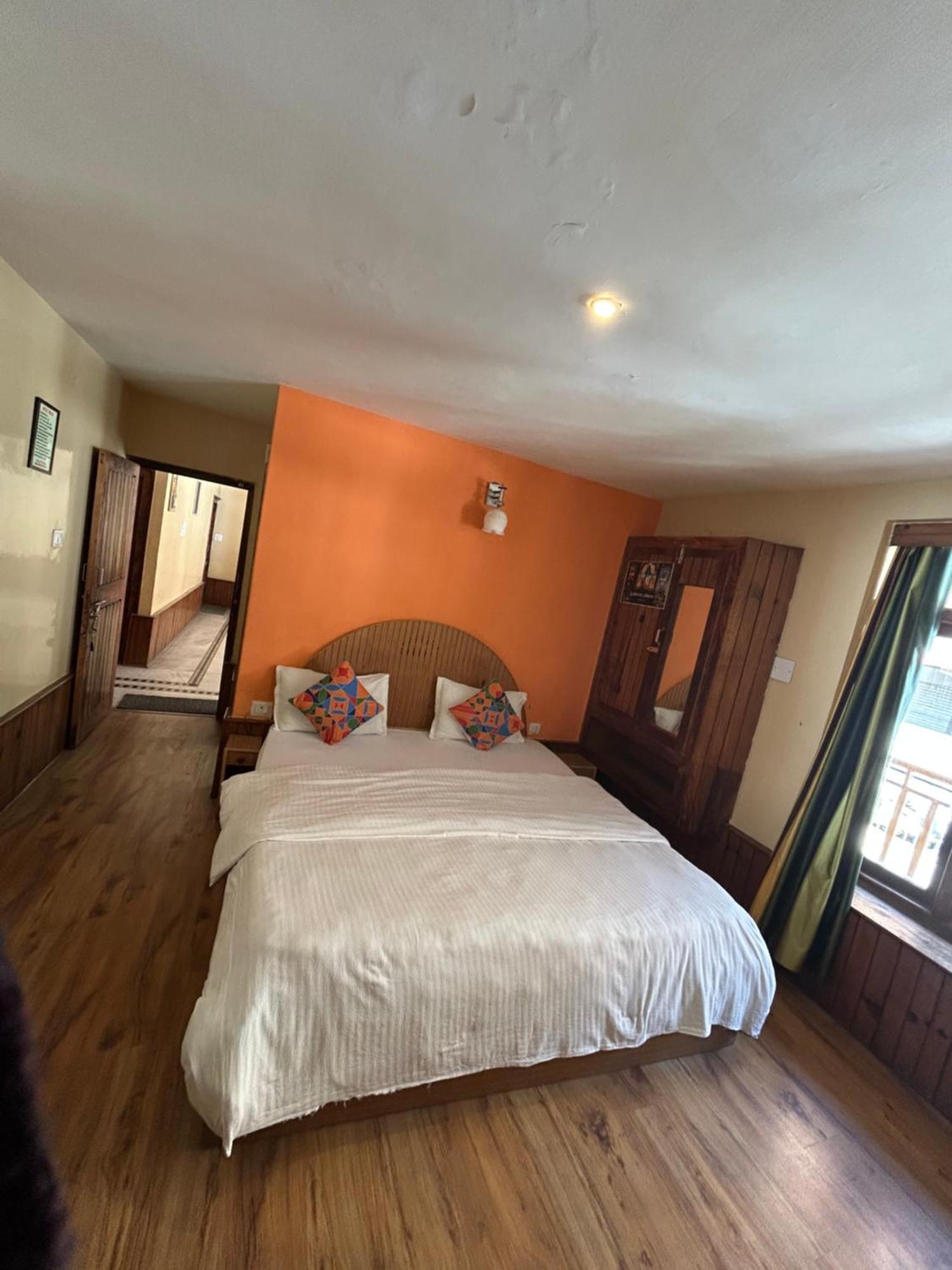 Hotel Bhrigu Manāli Extérieur photo